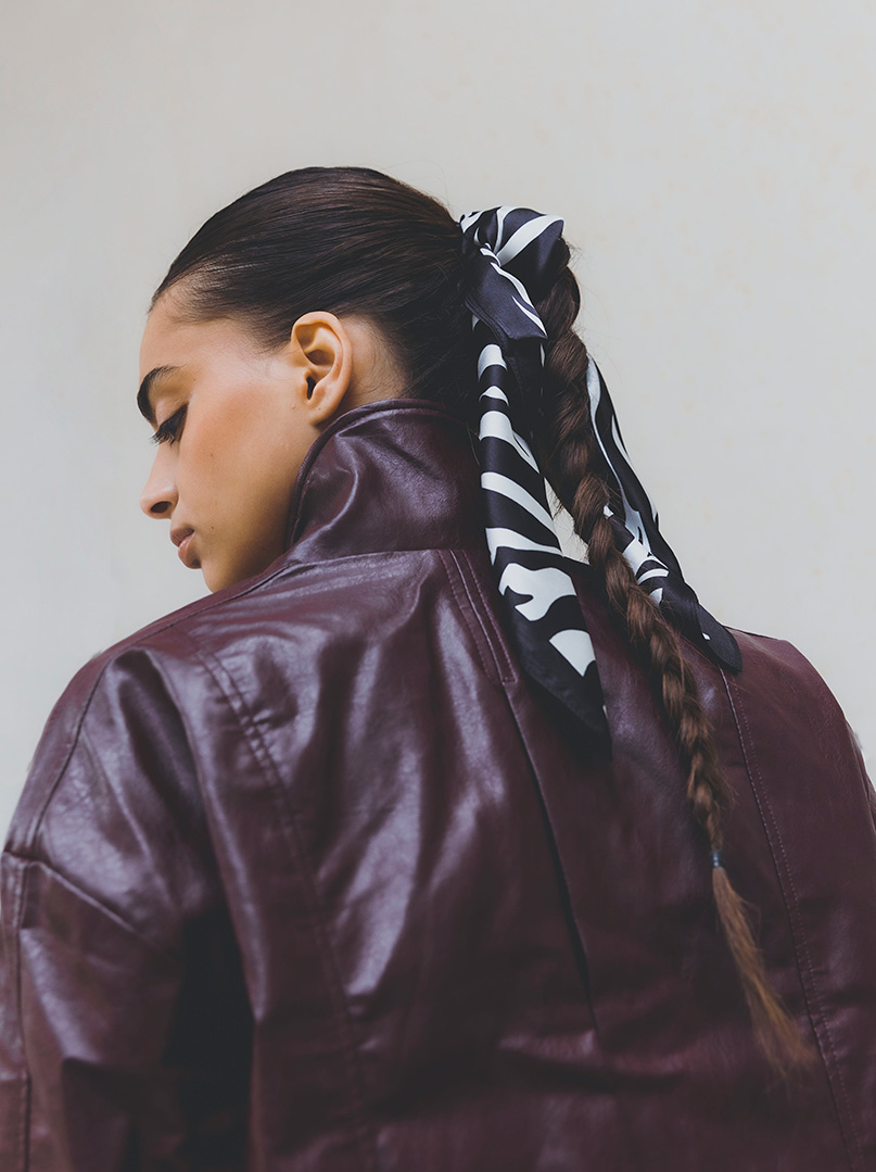 Small silk scarf SILVA 53x53 cm PREMIUM image 1