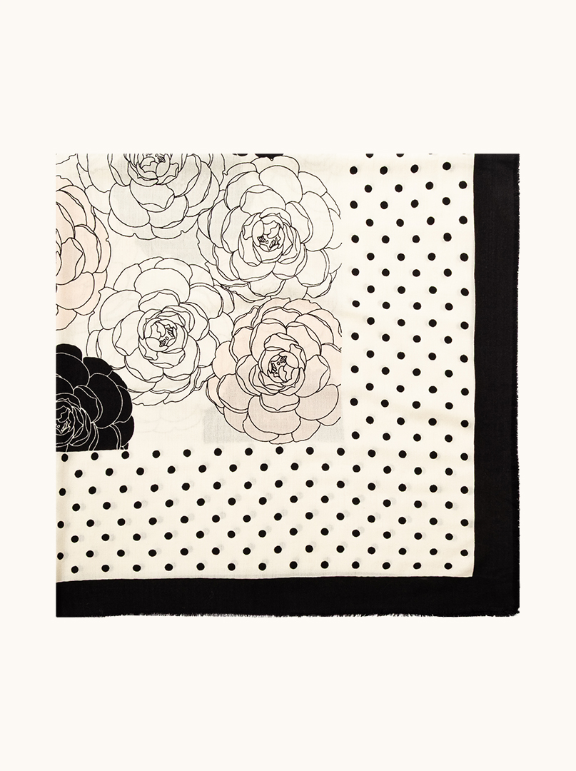 Large wool-silk shawl NUVIA 140x140 cm PREMIUM image 4