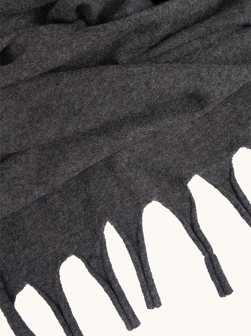 Grey scarf with tassels 55 cm x 280 cm image 3