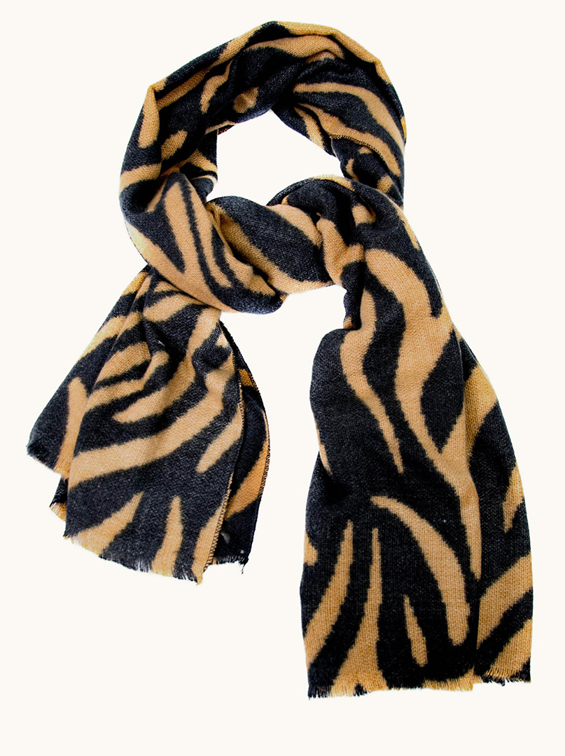 Scarf image 2