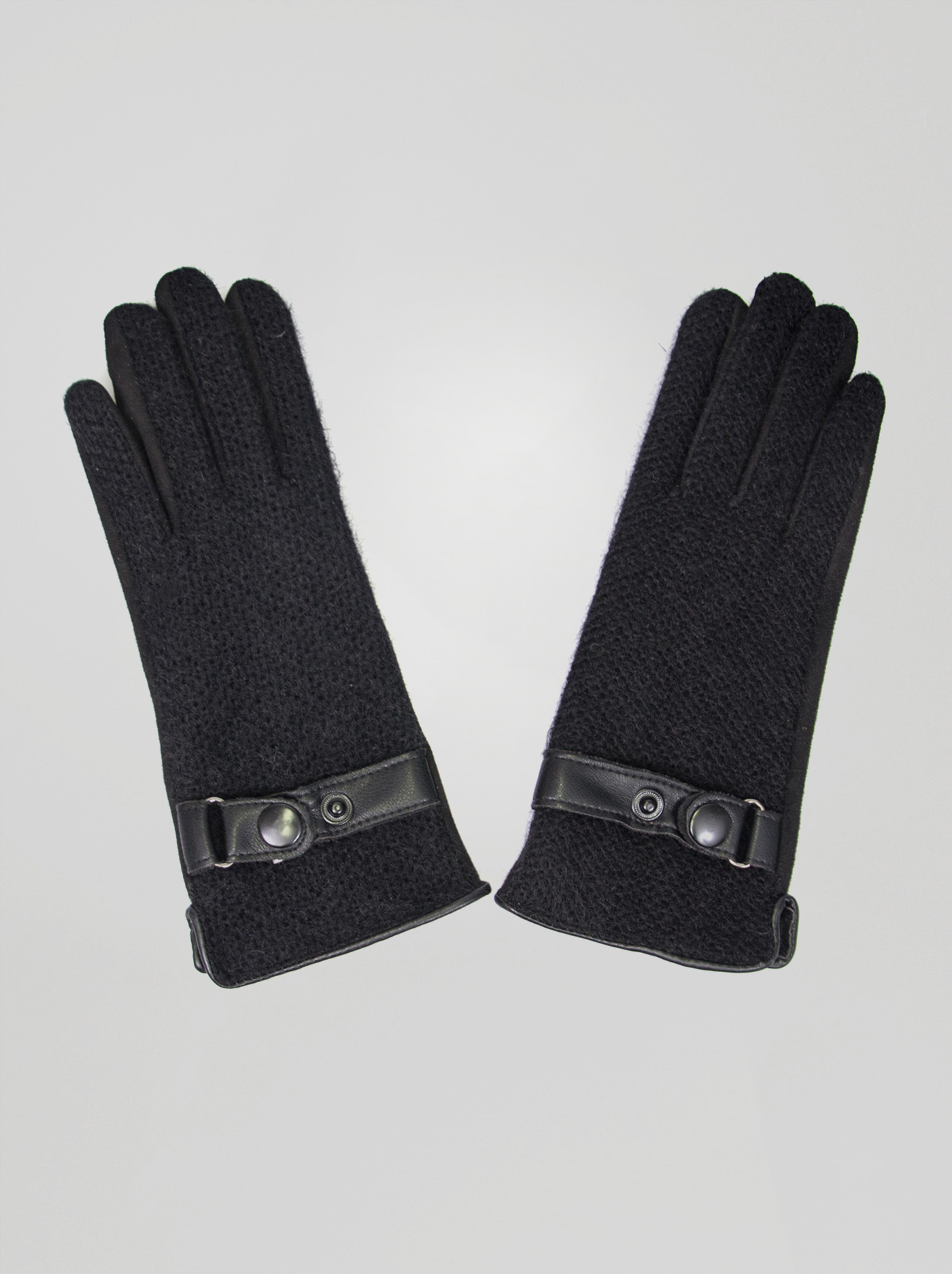 Black gloves image 2