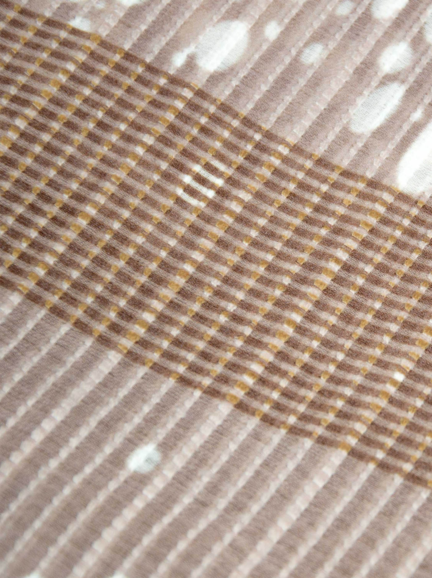 Scarf with pattern image 2