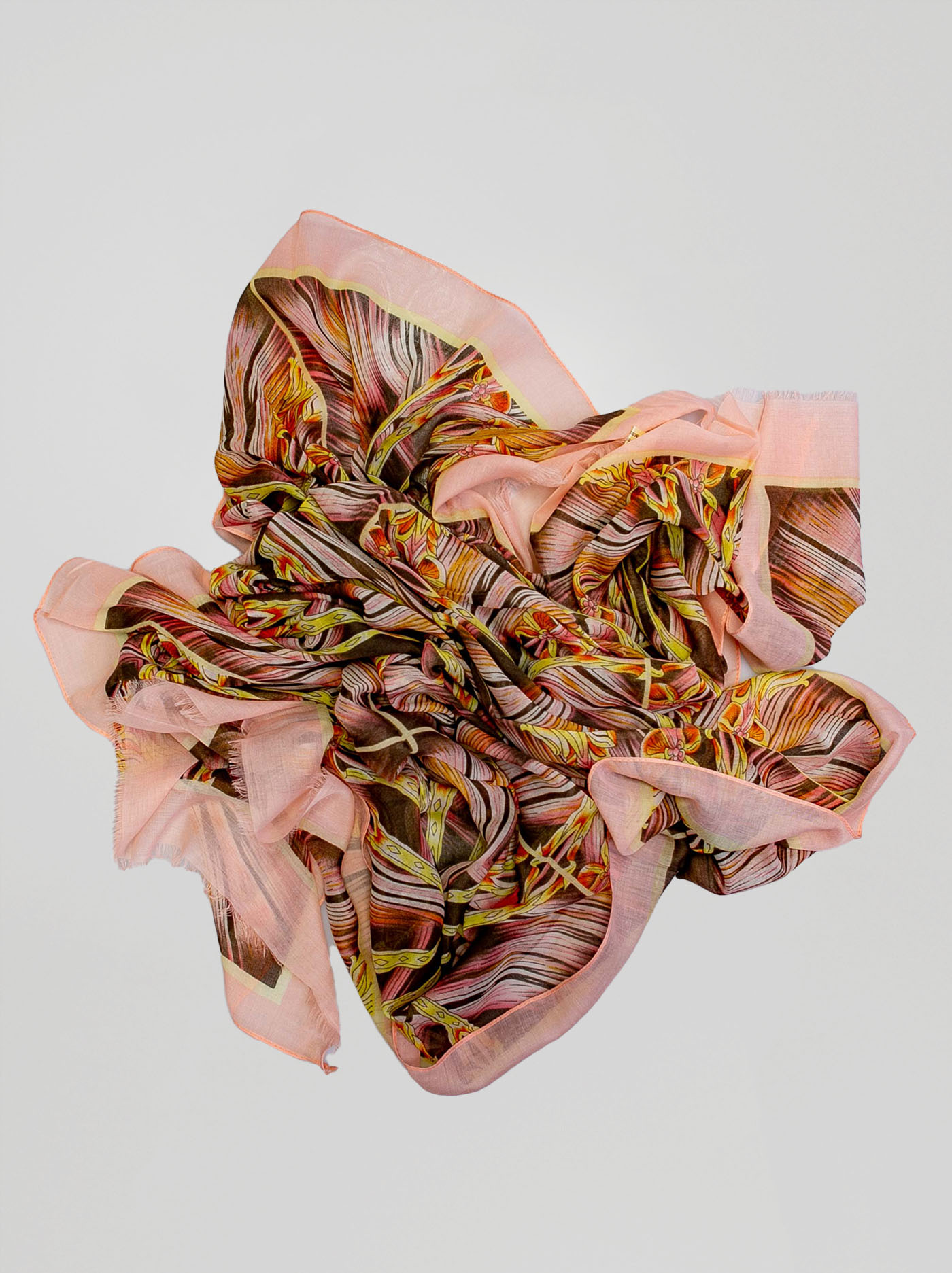 Scarf with pattern image 2