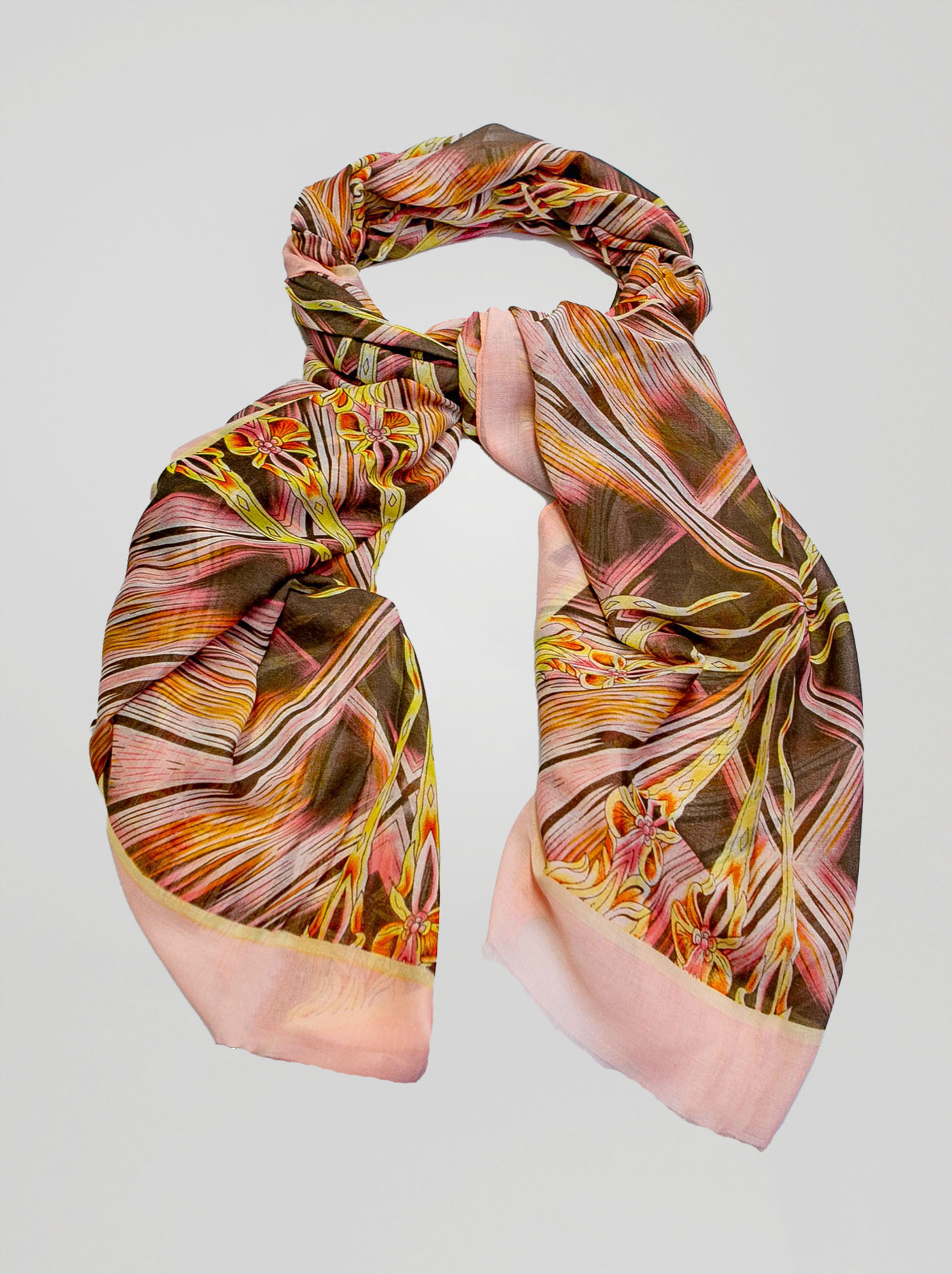 Scarf with pattern image 1