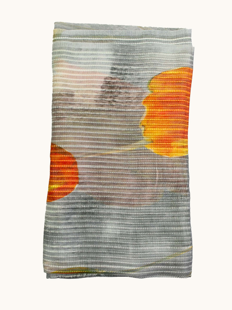 Scarf with pattern image 4