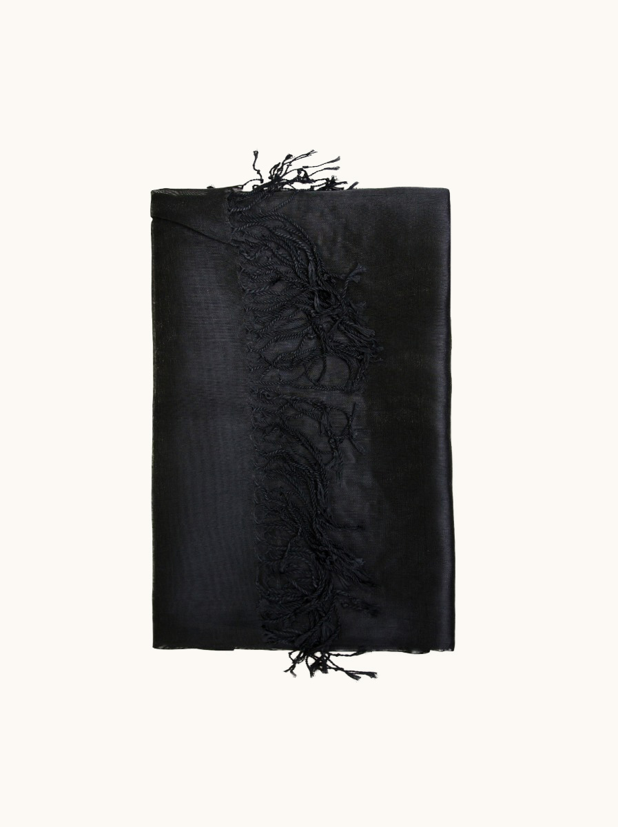 Black evening scarf with shiny thread - Allora image 2