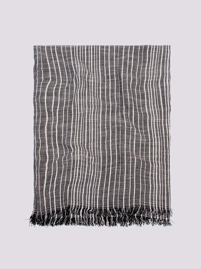 SCARF WITH PATTERN image 3
