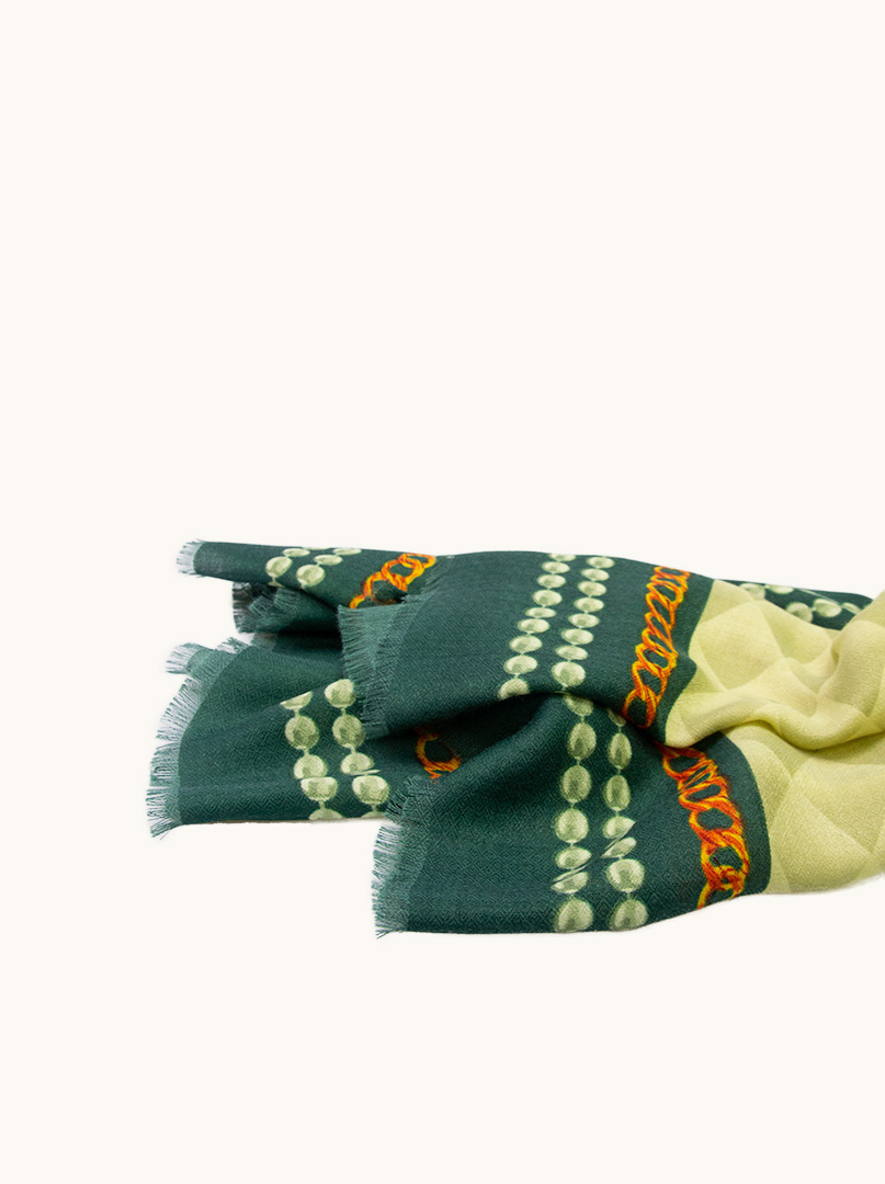 Scarf with pattern image 2