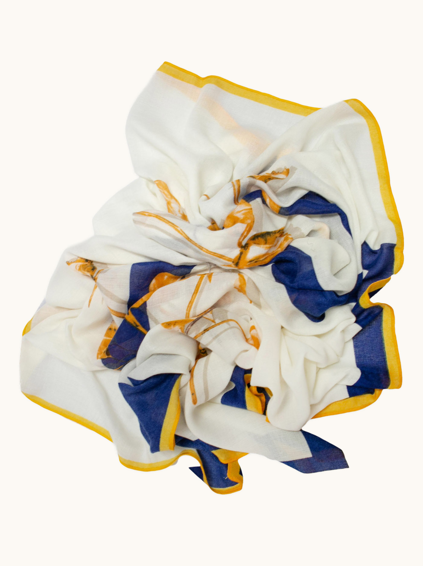 Scarf with pattern image 4