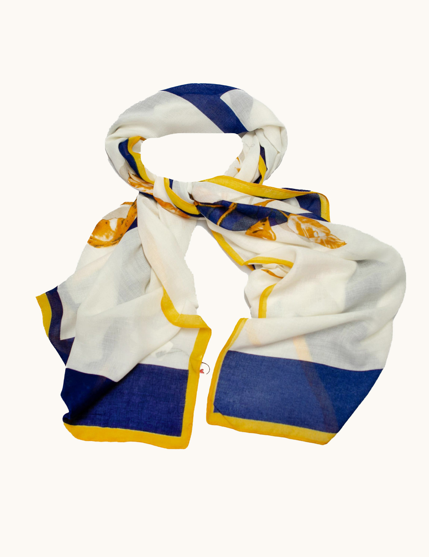 Scarf with pattern image 1