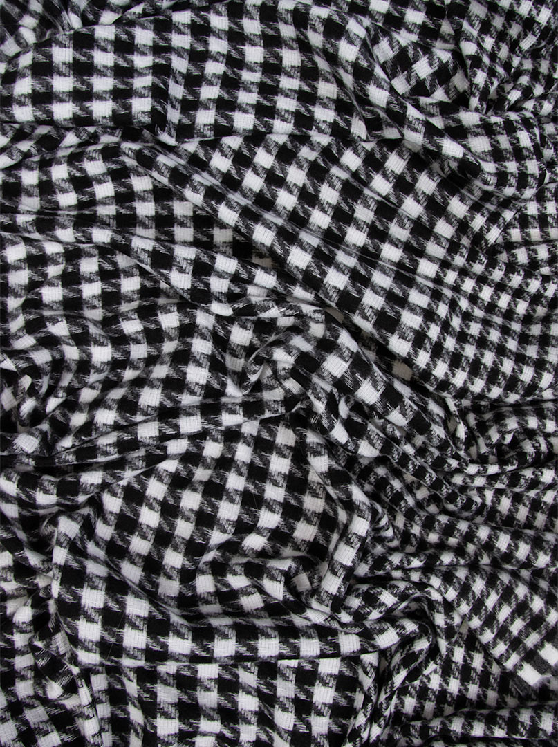 Houndstooth scarf image 3