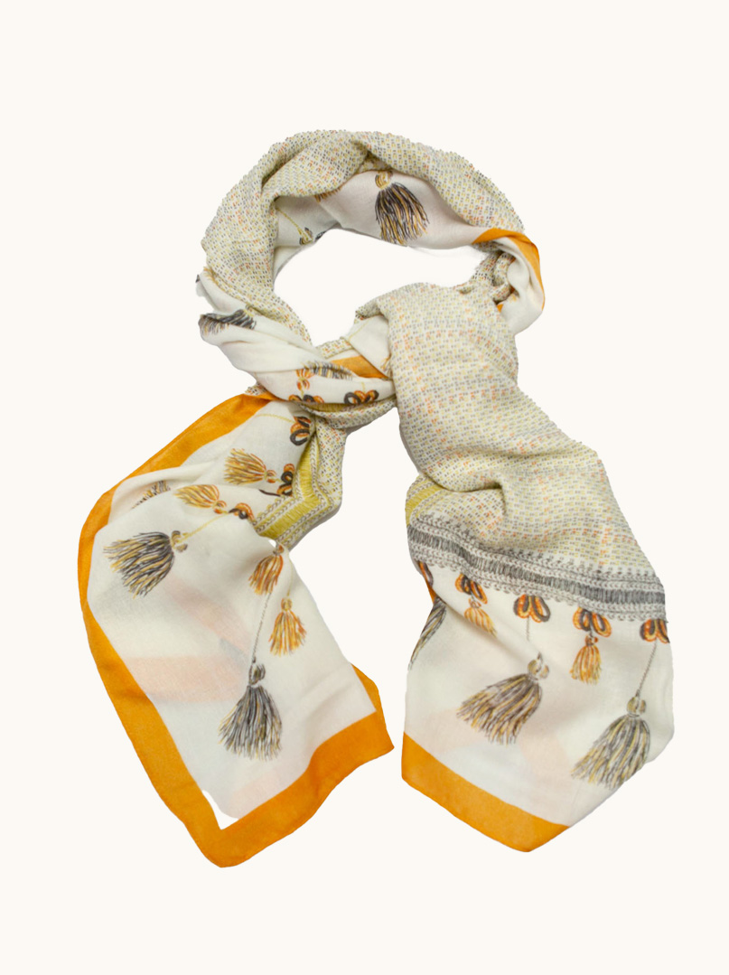 Scarf with pattern image 1
