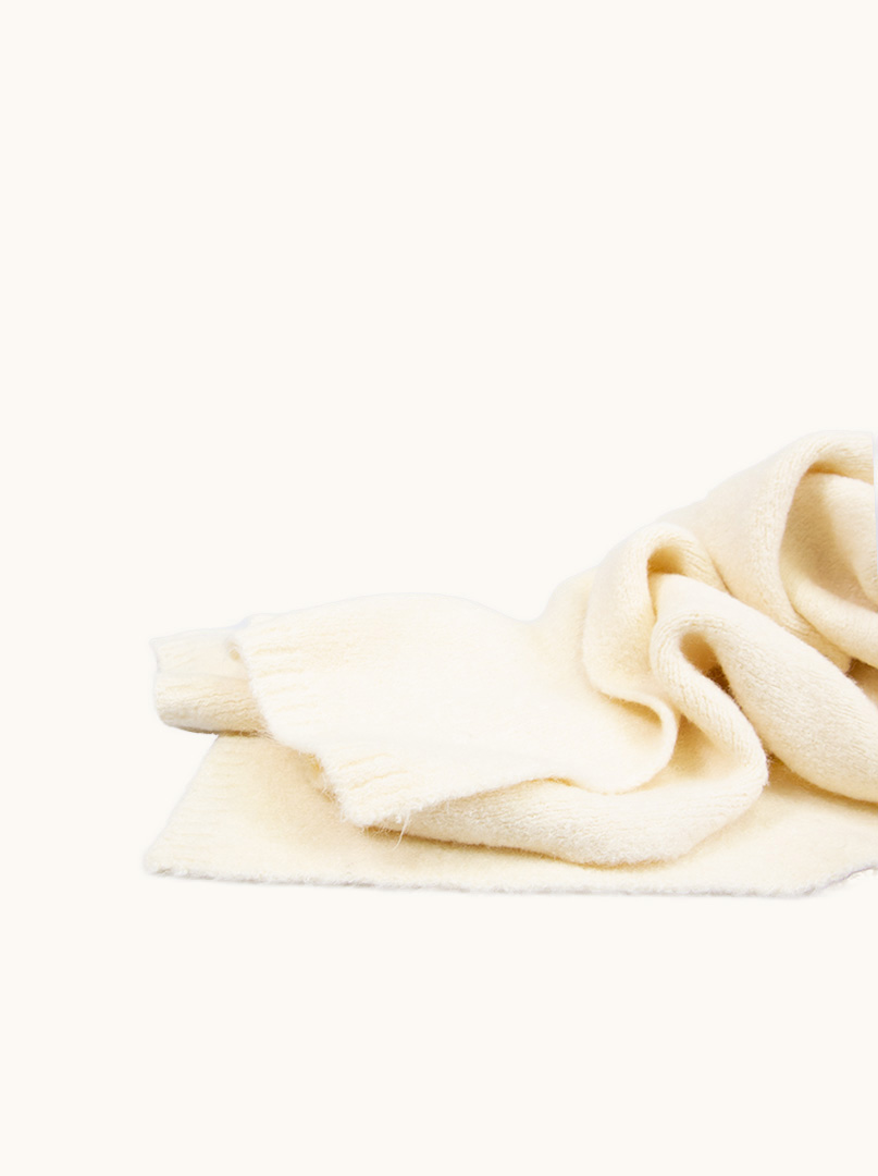 Scarf image 3
