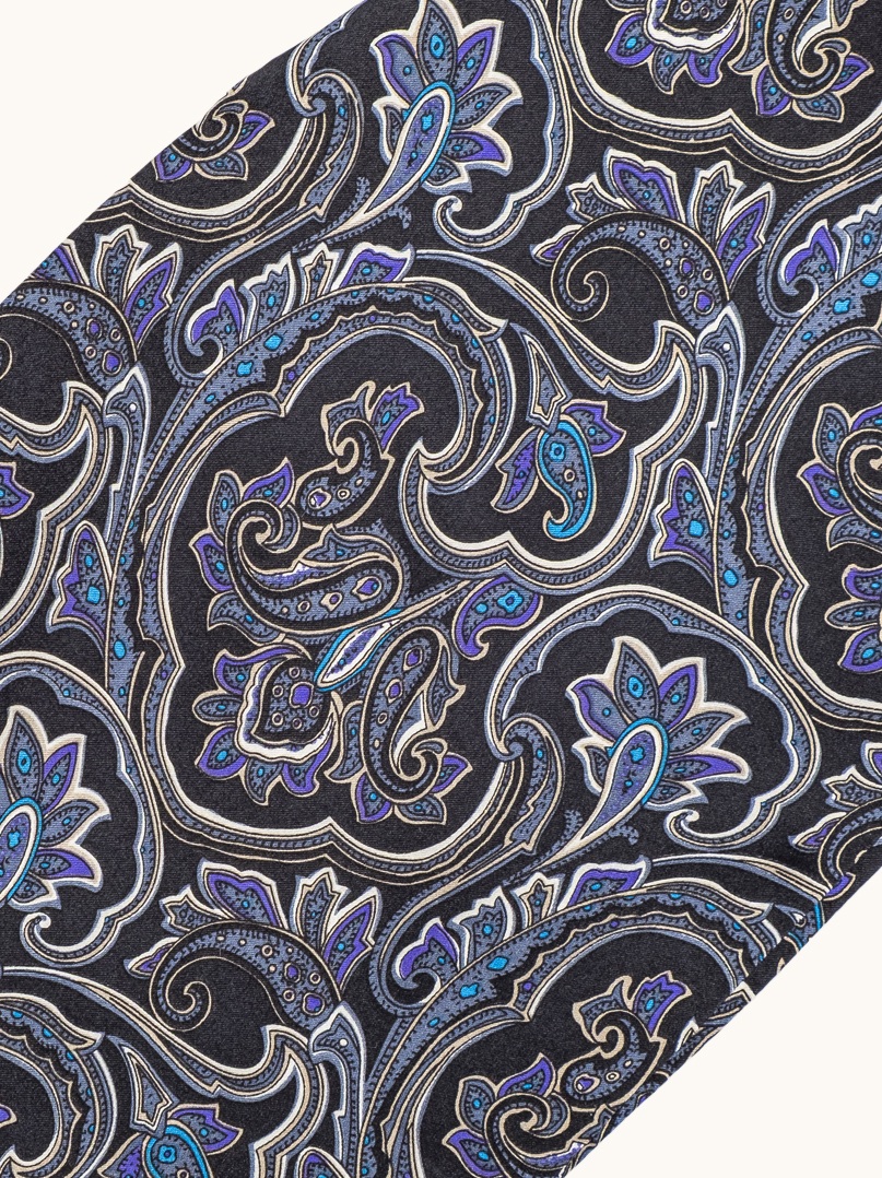 Black silk foulard in shades of navy blue in geometric pattern 17 x 130 cm image 3