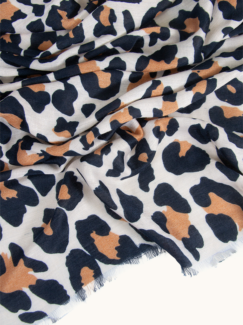 Scarf 100% viscose in black and brown leopard print 90 cm x 180 cm image 3