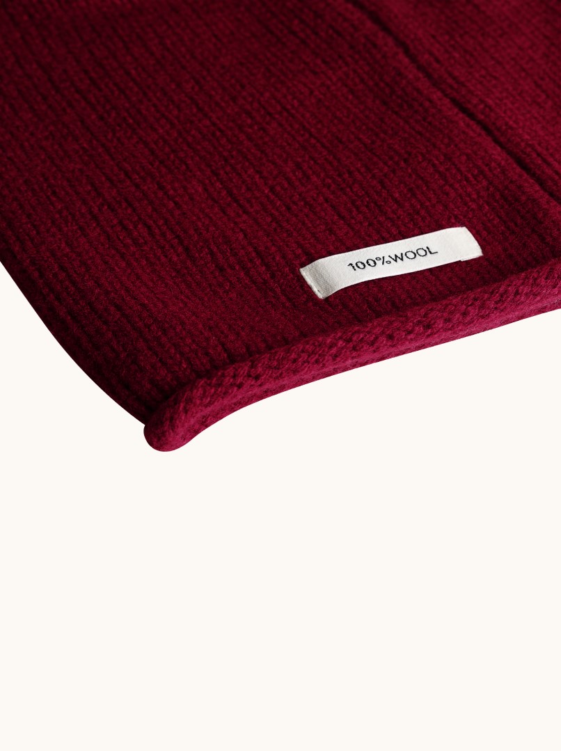 Wool cap with curled brim burgundy smurfette image 3