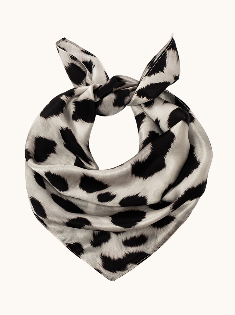 Small silk scarf LUNA NERA 53x53 cm PREMIUM image 2