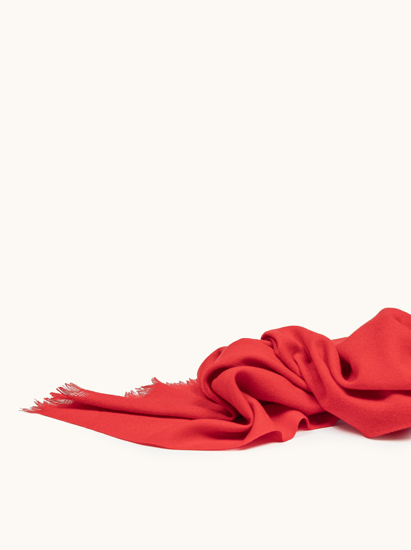 Warm red scarf with short fringes, 80x200 cm image 4
