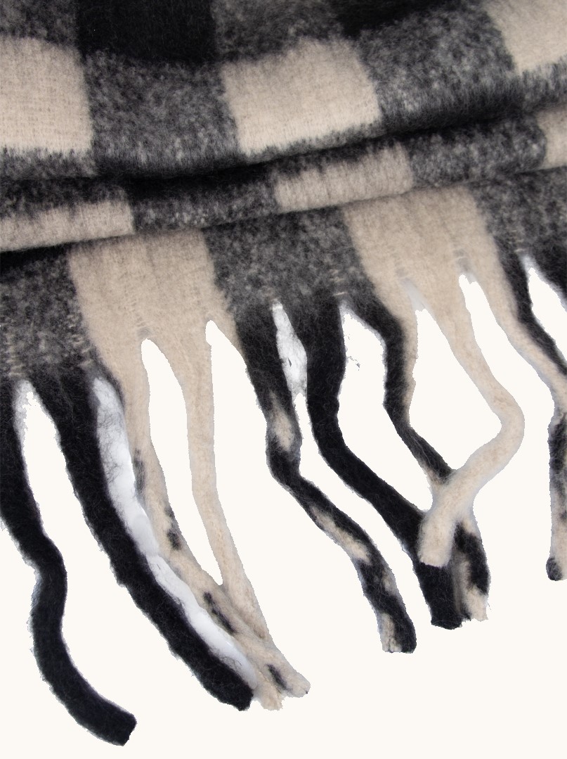 Warm checkered shawl with tassels black and beige 45x200 cm image 3